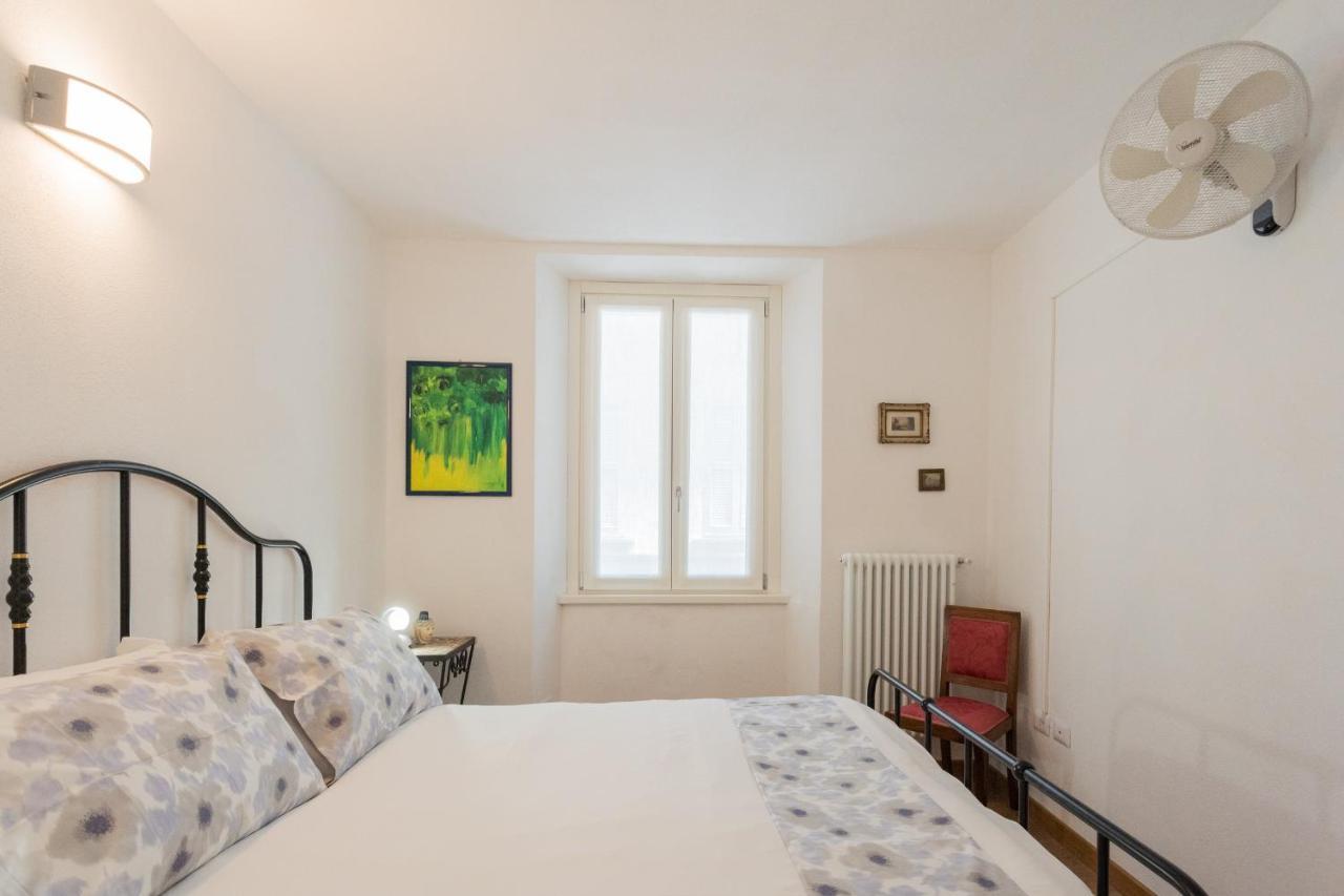 Da Pia In Historycal Como City Centre By Rent All Como Exteriör bild