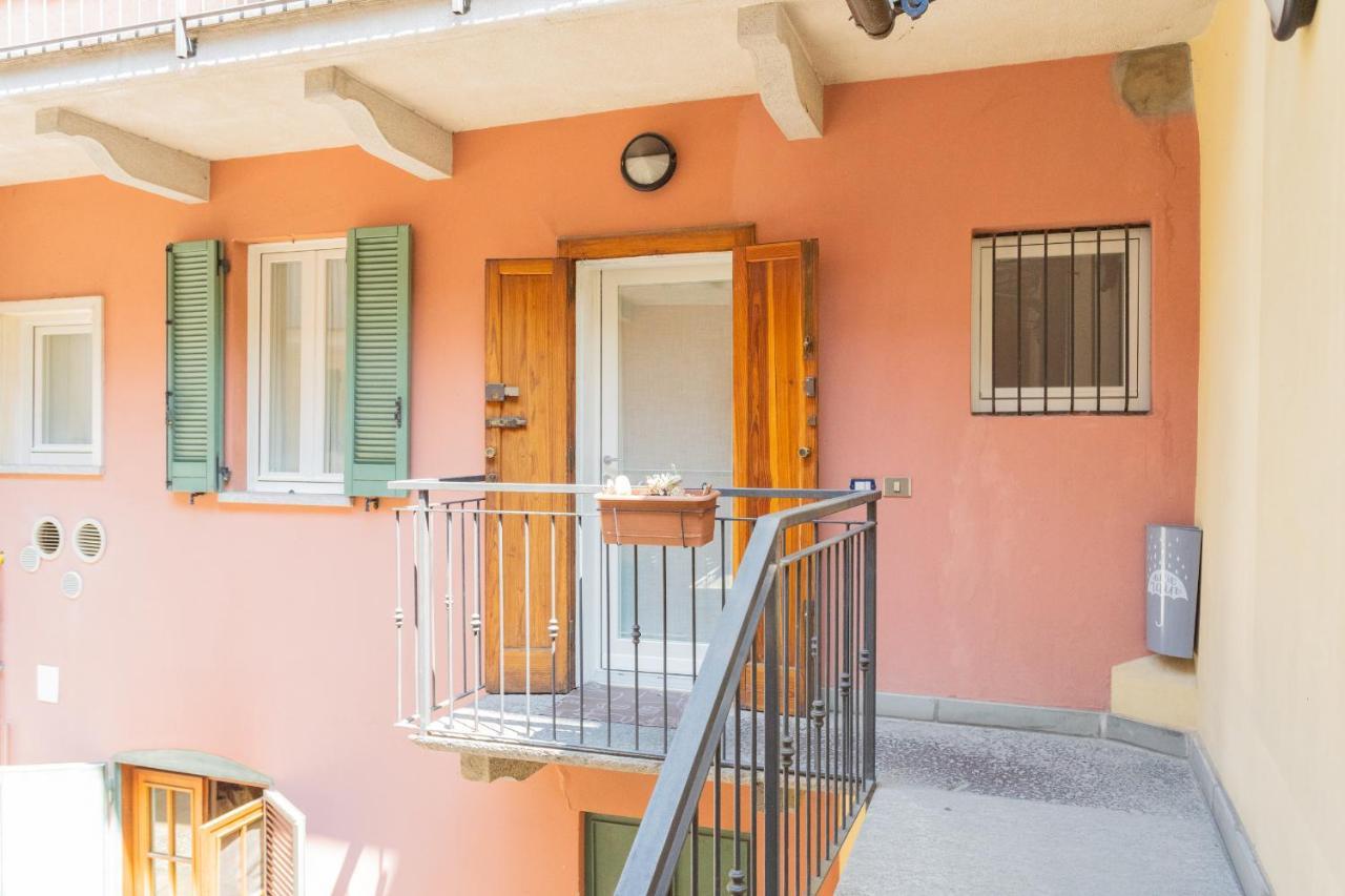 Da Pia In Historycal Como City Centre By Rent All Como Exteriör bild